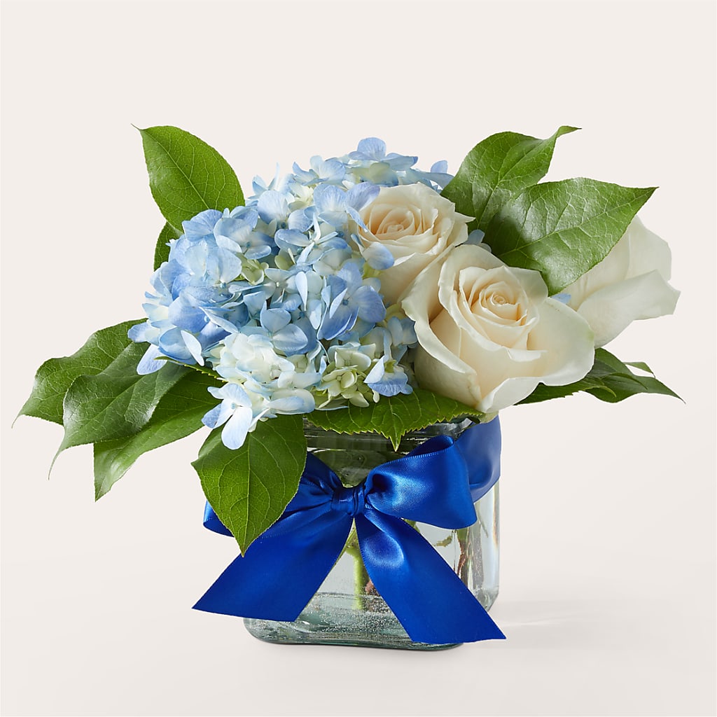 Sky Blue Delight Bouquet – COUNTRY PEDDLER FLORAL & GIFT, Savanna IL