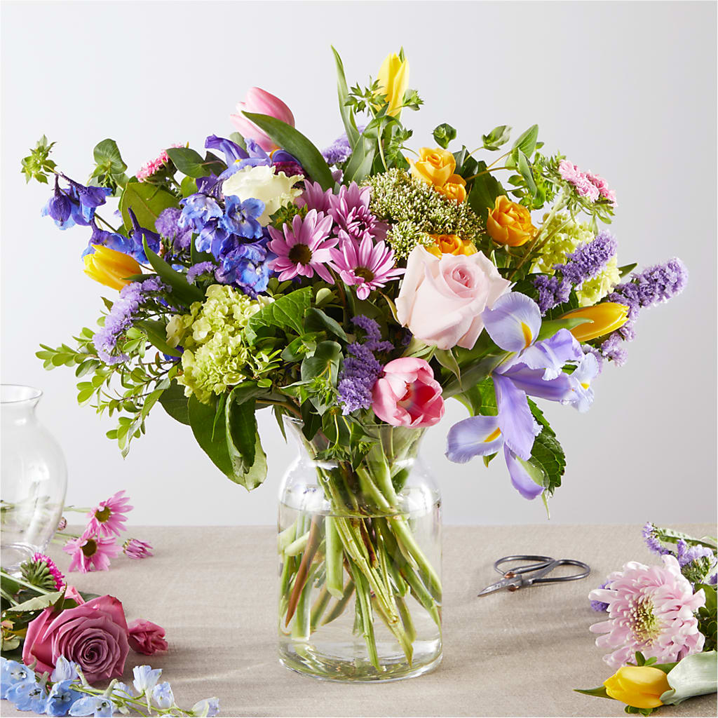 Pastel Tradition - A Florist Original – COUNTRY PEDDLER FLORAL & GIFT, Savanna IL