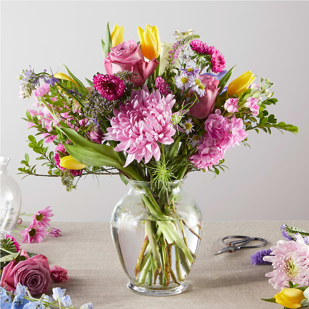 Pastel Tradition - A Florist Original – COUNTRY PEDDLER FLORAL & GIFT, Savanna IL