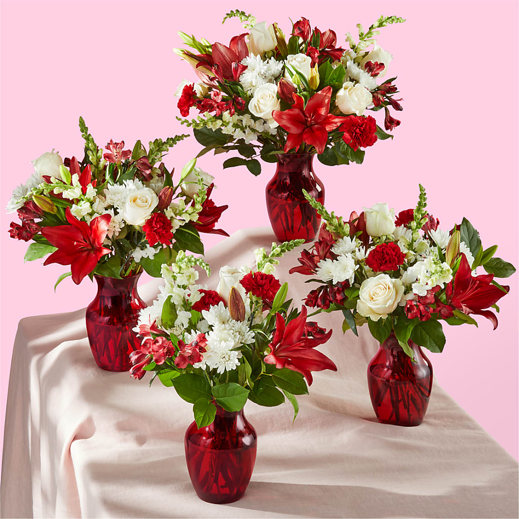Dinner & a Show Bouquet – COUNTRY PEDDLER FLORAL & GIFT, Savanna IL