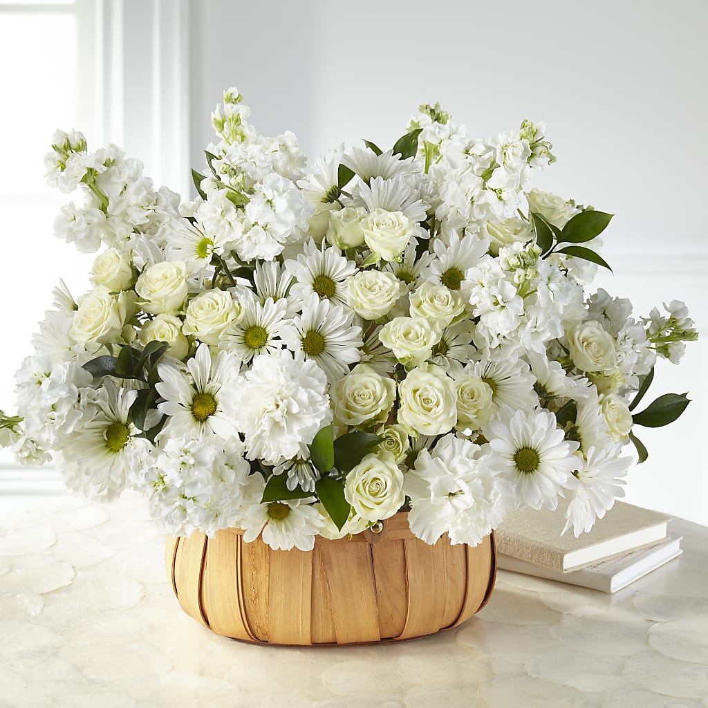 Graceful Garden Basket – COUNTRY PEDDLER FLORAL & GIFT, Savanna IL