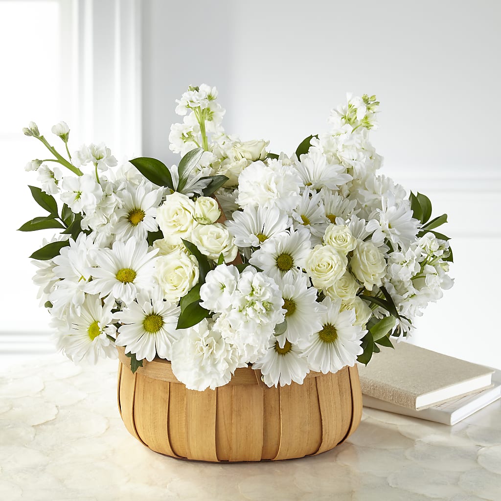 Graceful Garden Basket – COUNTRY PEDDLER FLORAL & GIFT, Savanna IL