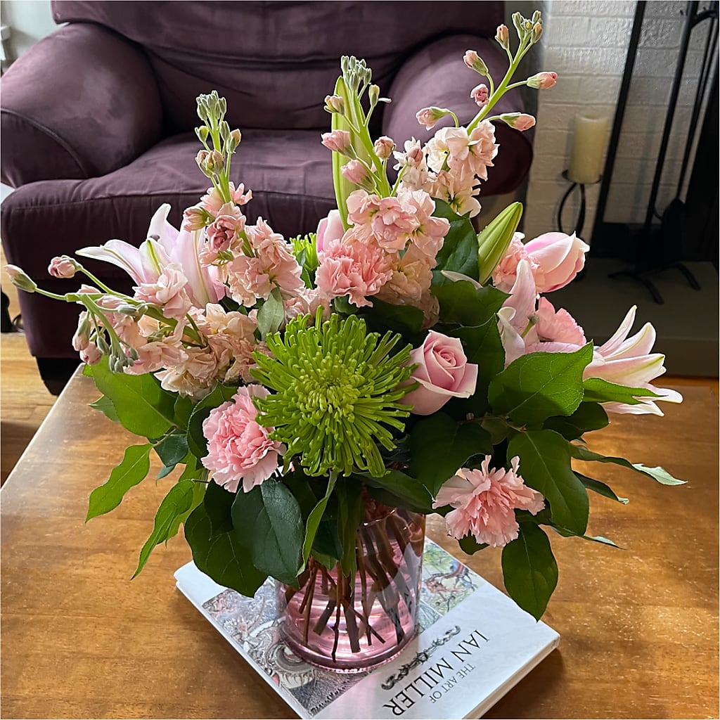 Pretty in Pink Bouquet – COUNTRY PEDDLER FLORAL & GIFT, Savanna IL