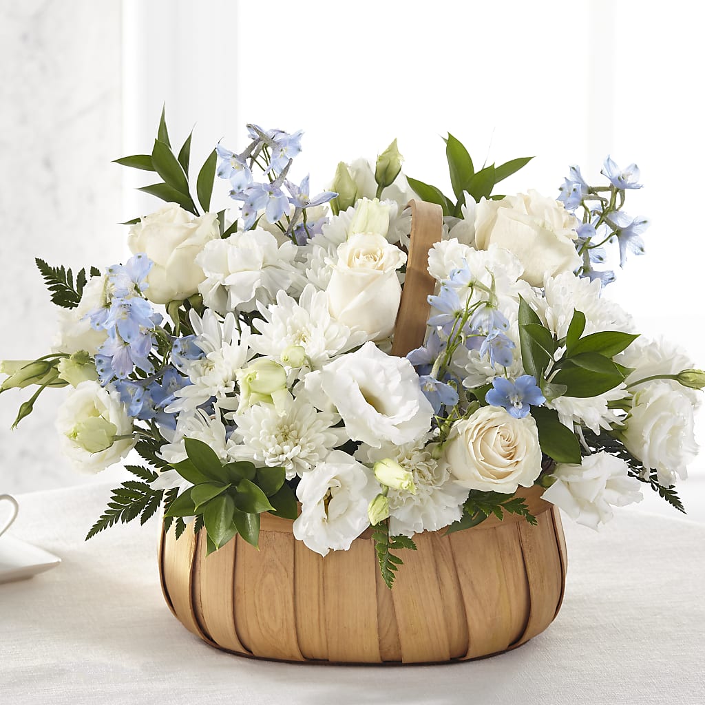 Sincerely Heartfelt Basket – COUNTRY PEDDLER FLORAL & GIFT, Savanna IL