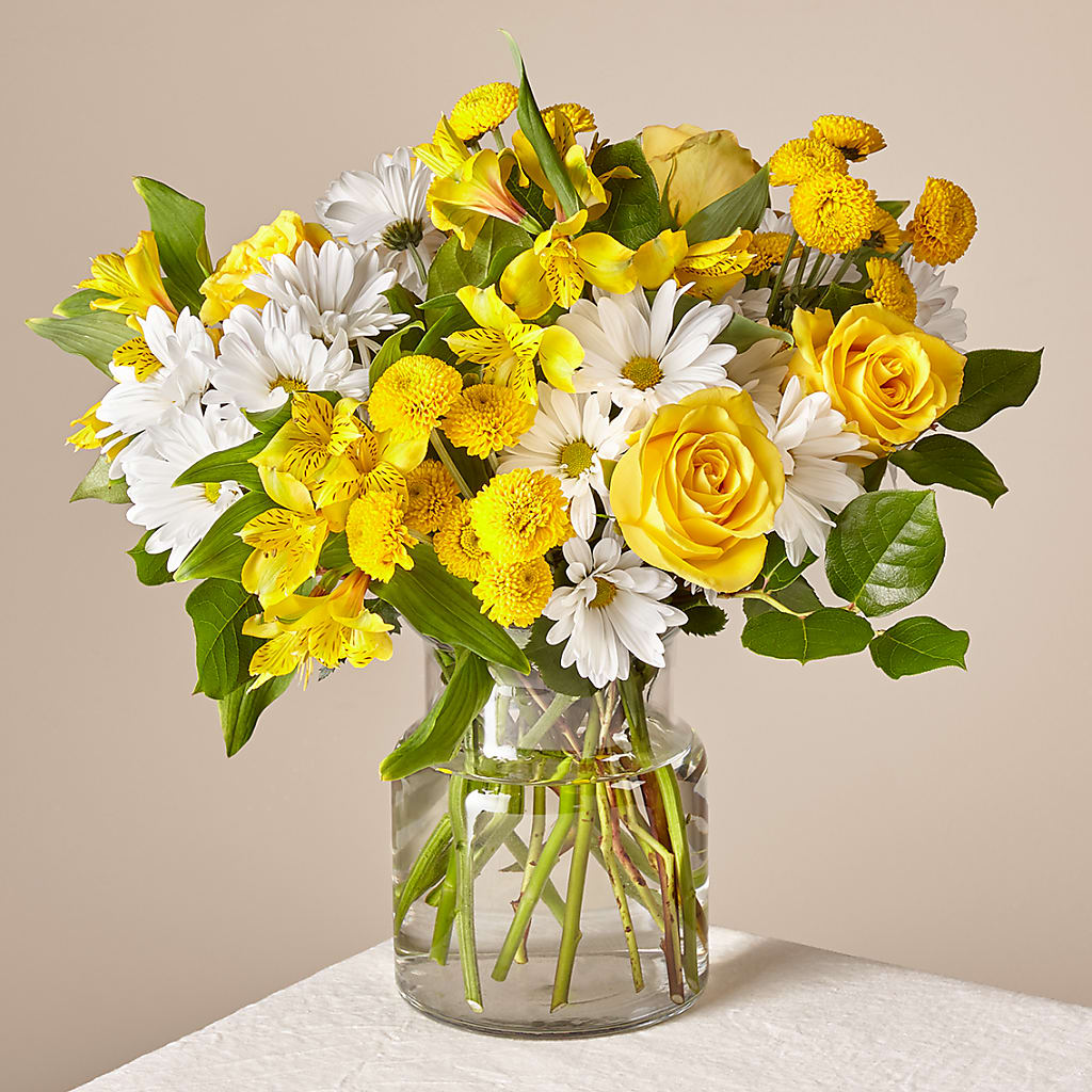 Sunny Sentiments Bouquet – COUNTRY PEDDLER FLORAL & GIFT, Savanna IL