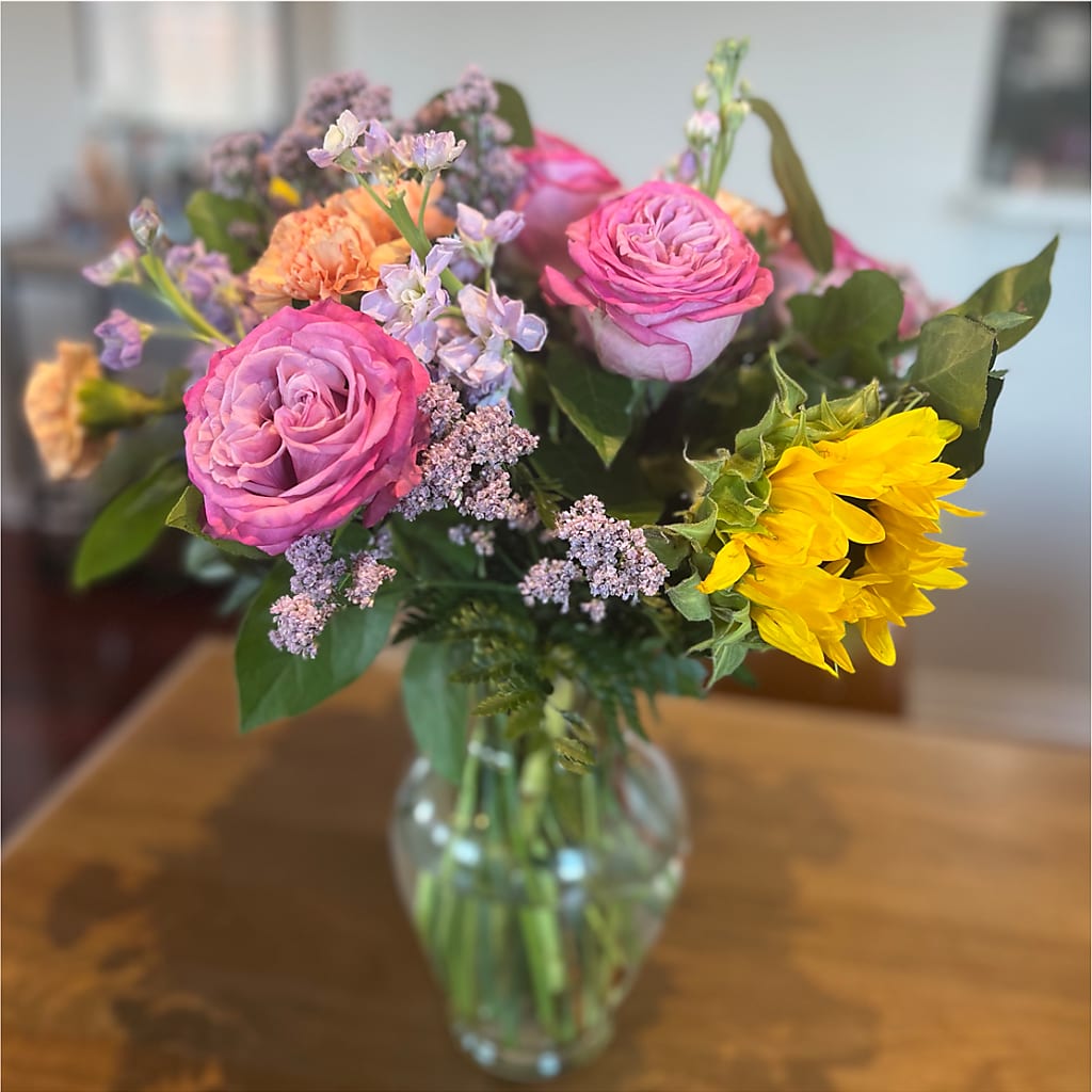 Yellow Brick Road Bouquet – COUNTRY PEDDLER FLORAL & GIFT, Savanna IL