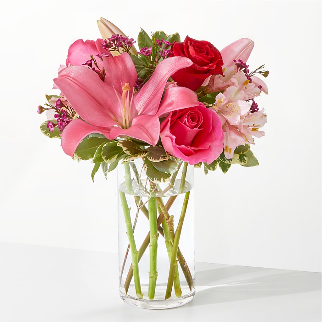 Lucky in Love Bouquet – COUNTRY PEDDLER FLORAL & GIFT, Savanna IL