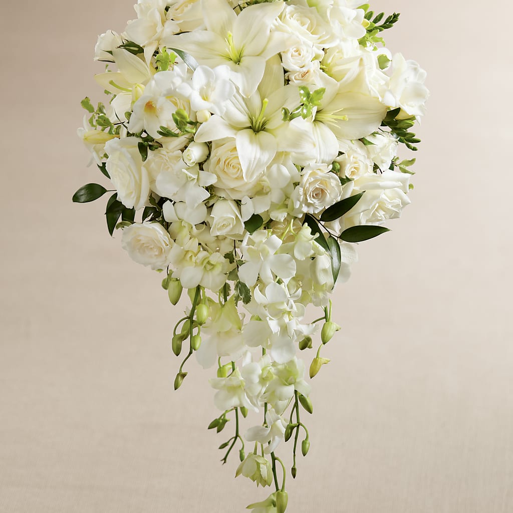 White Wonders Bouquet – COUNTRY PEDDLER FLORAL & GIFT, Savanna IL
