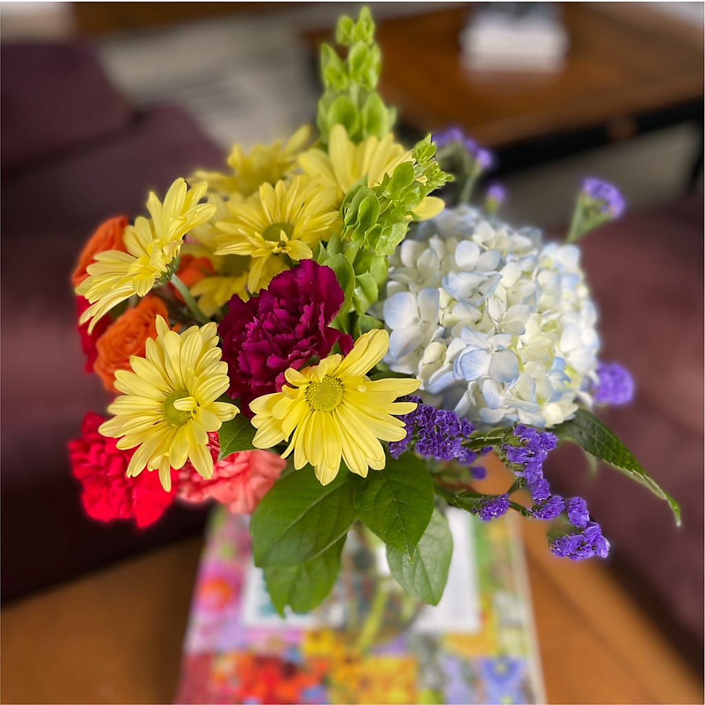 Summer Spectra - A Florist Original – COUNTRY PEDDLER FLORAL & GIFT, Savanna IL