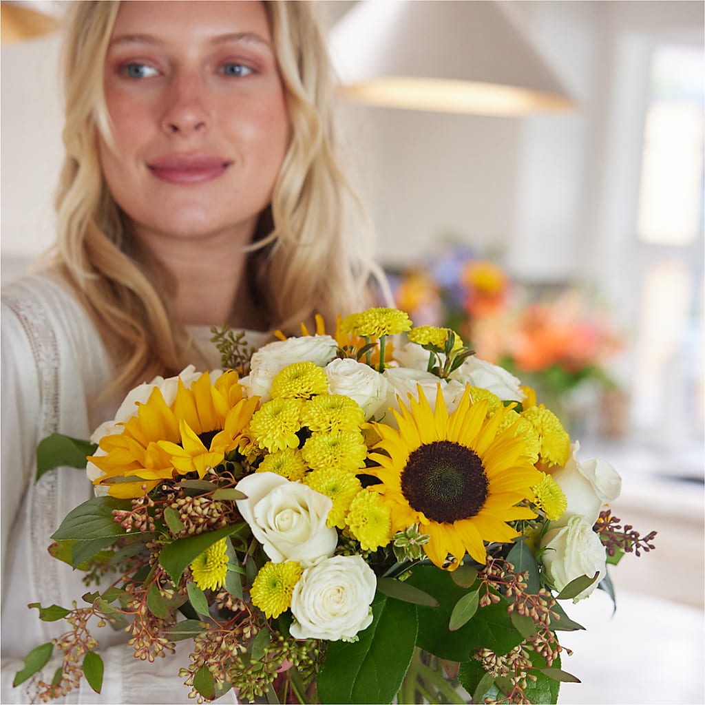 Luminous Morning Bouquet – COUNTRY PEDDLER FLORAL & GIFT, Savanna IL