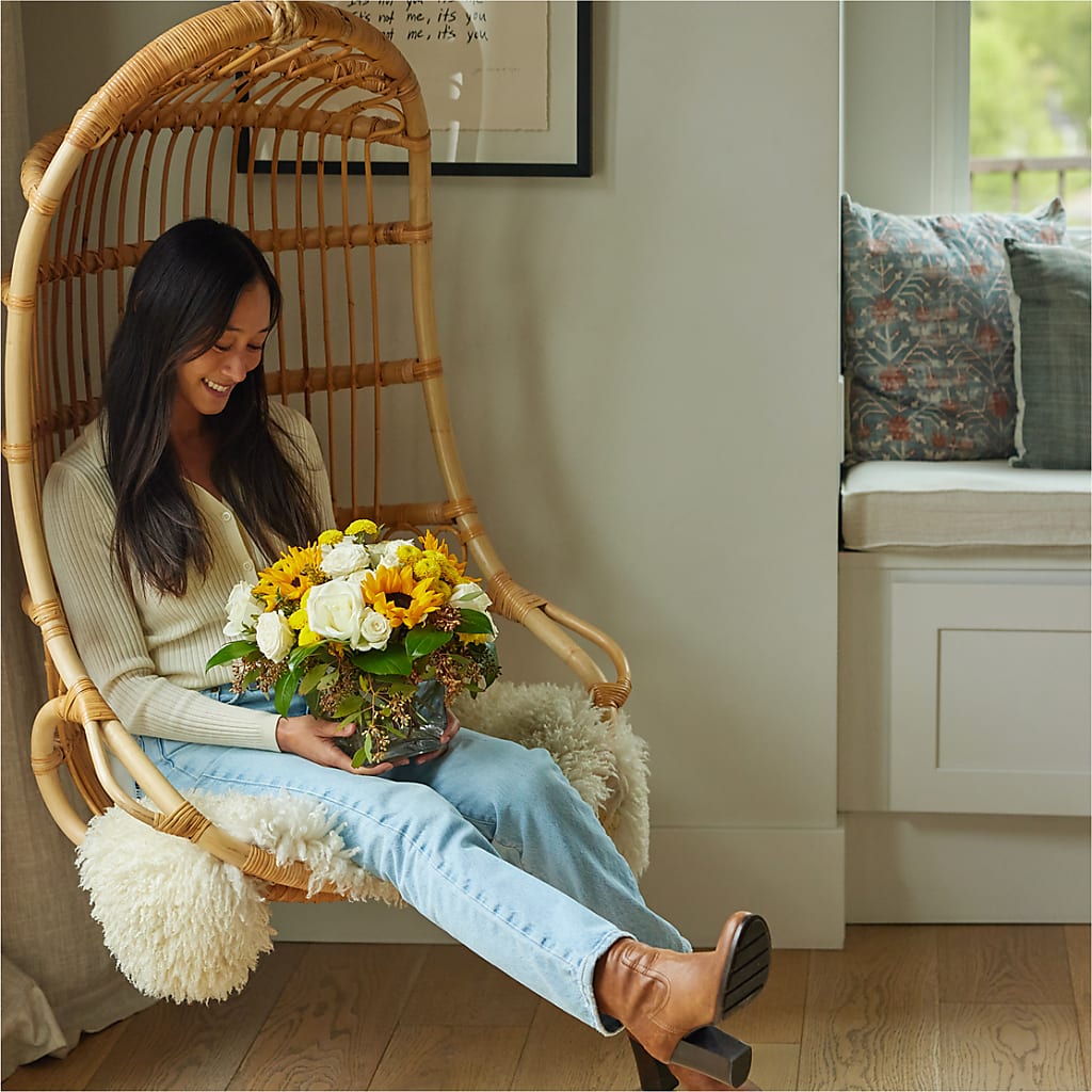 Luminous Morning Bouquet – COUNTRY PEDDLER FLORAL & GIFT, Savanna IL
