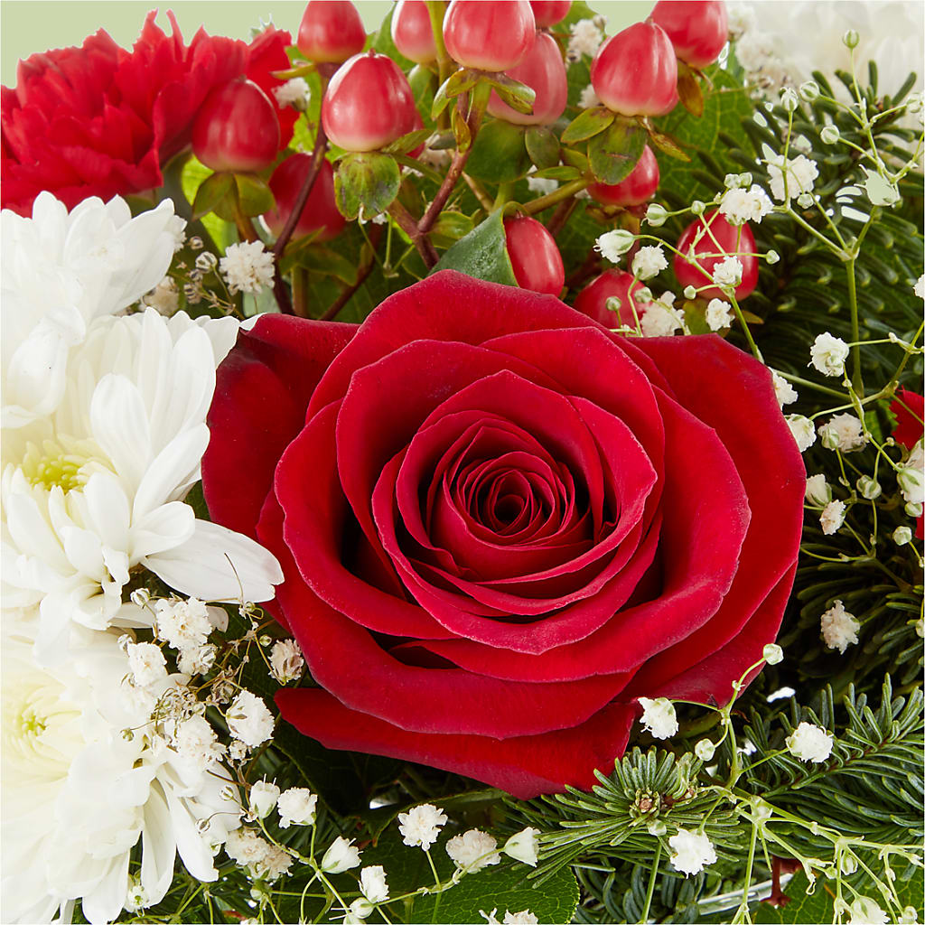 Chance of Flurries Bouquet – COUNTRY PEDDLER FLORAL & GIFT, Savanna IL