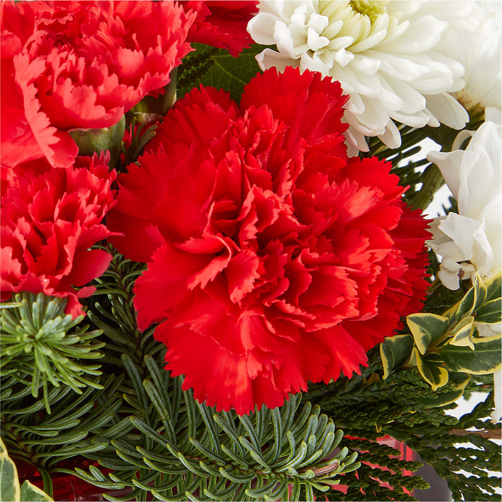 Christmas Market Bouquet – COUNTRY PEDDLER FLORAL & GIFT, Savanna IL