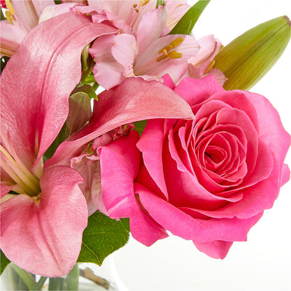 Lots of Love Bouquet – COUNTRY PEDDLER FLORAL & GIFT, Savanna IL