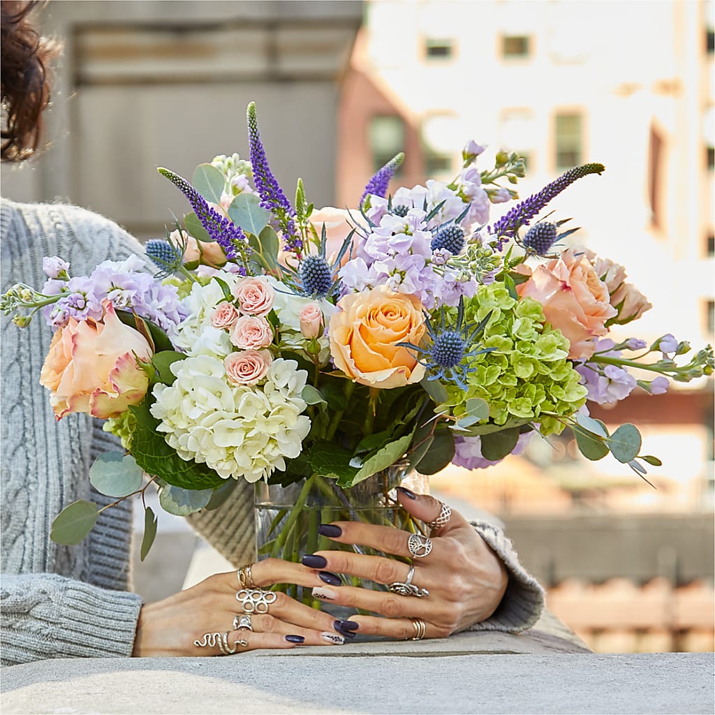 Porch Swing Bouquet – COUNTRY PEDDLER FLORAL & GIFT, Savanna IL