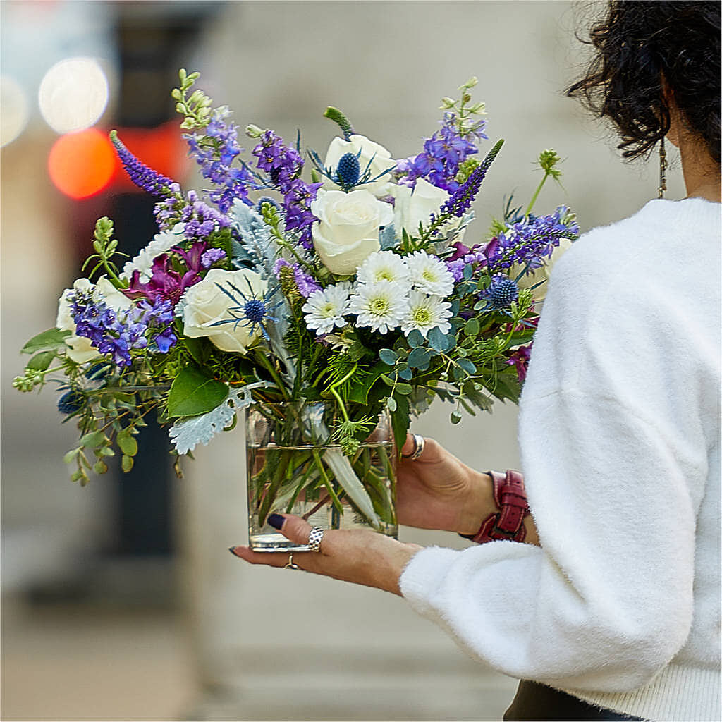 Shooting Star Bouquet – COUNTRY PEDDLER FLORAL & GIFT, Savanna IL